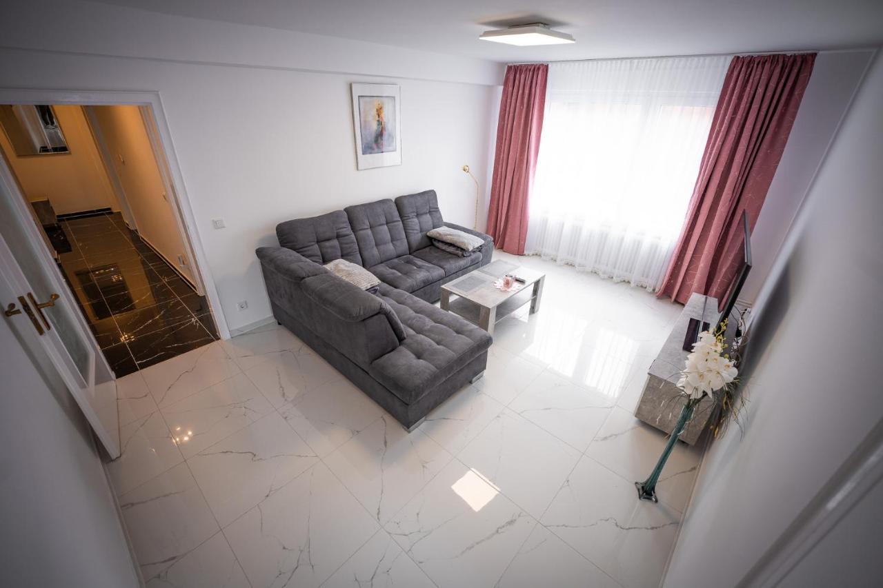 Wunderschoene Ferienwohnung In Solingen-Mitte Bagian luar foto