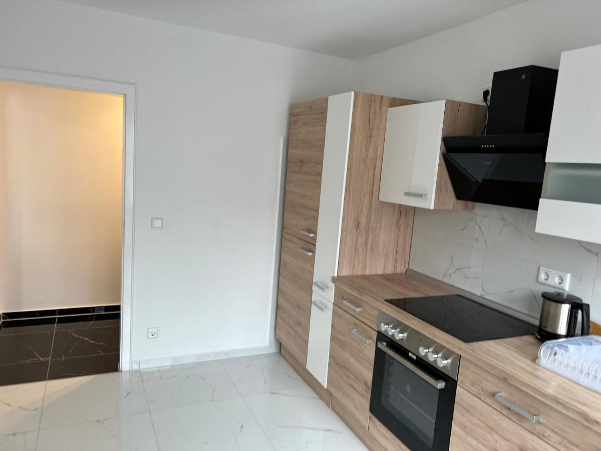Wunderschoene Ferienwohnung In Solingen-Mitte Bagian luar foto