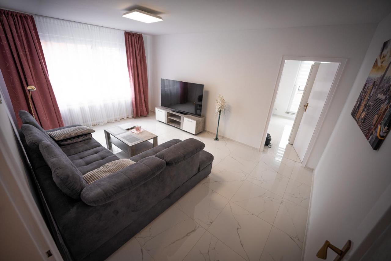 Wunderschoene Ferienwohnung In Solingen-Mitte Bagian luar foto