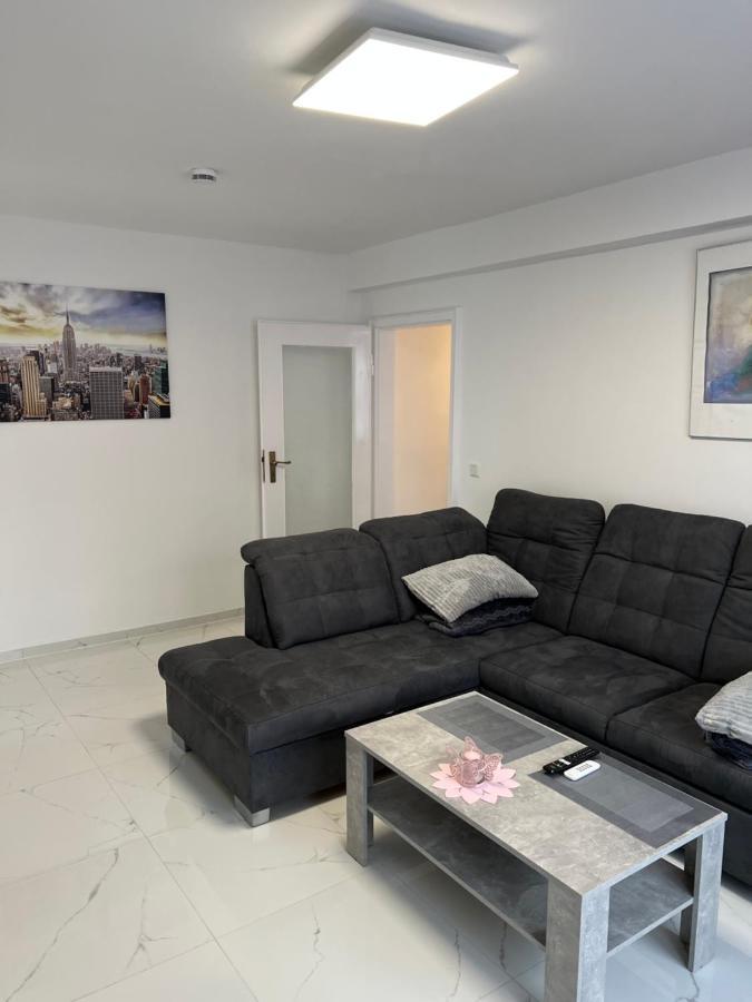 Wunderschoene Ferienwohnung In Solingen-Mitte Bagian luar foto