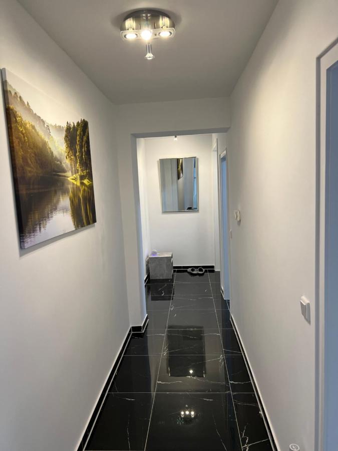 Wunderschoene Ferienwohnung In Solingen-Mitte Bagian luar foto