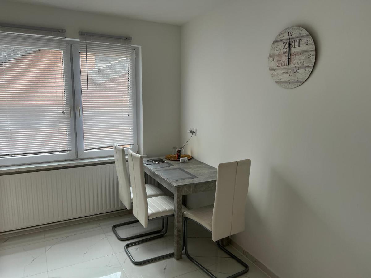 Wunderschoene Ferienwohnung In Solingen-Mitte Bagian luar foto